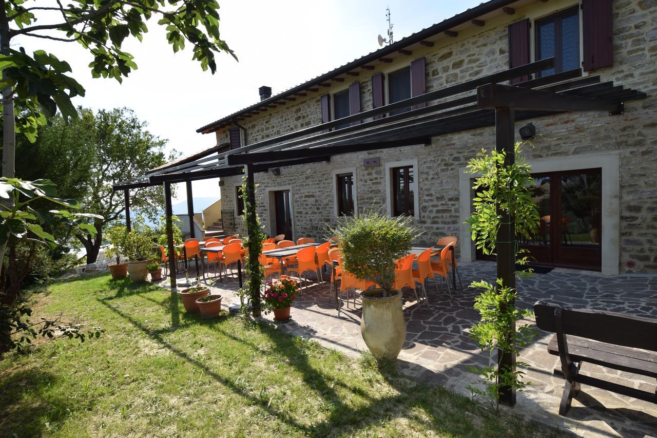 Agriturismo Terra Selvatica Valfabbrica Exterior foto